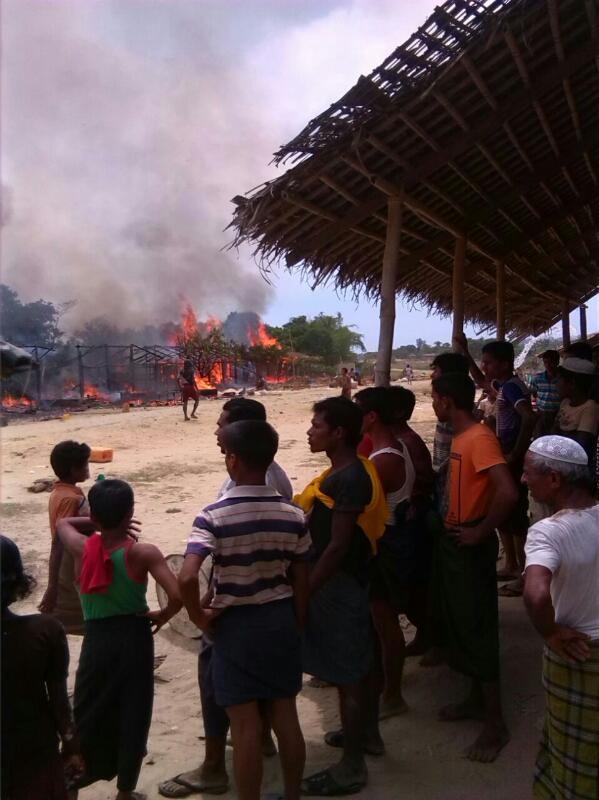 Massive fire at Rohingya market in northern Maungdaw
