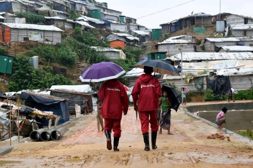 Hiding from traffickers in ‘prison-like’ tents, Rohingya girls dream of school