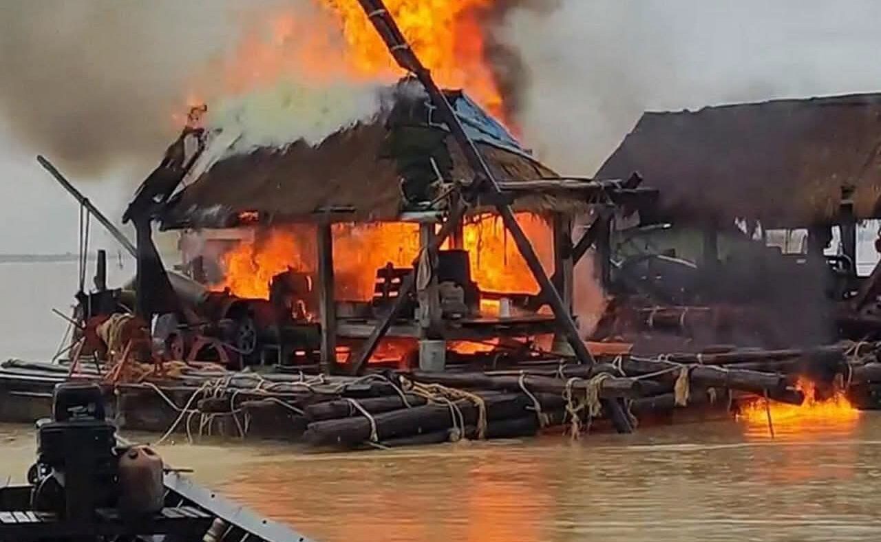 MYANMAR REGIME KILLS 30 GOLD-MINE WORKERS AND WOUNDS OVER 30 CRITICALLY IN SAGAING DIVISION